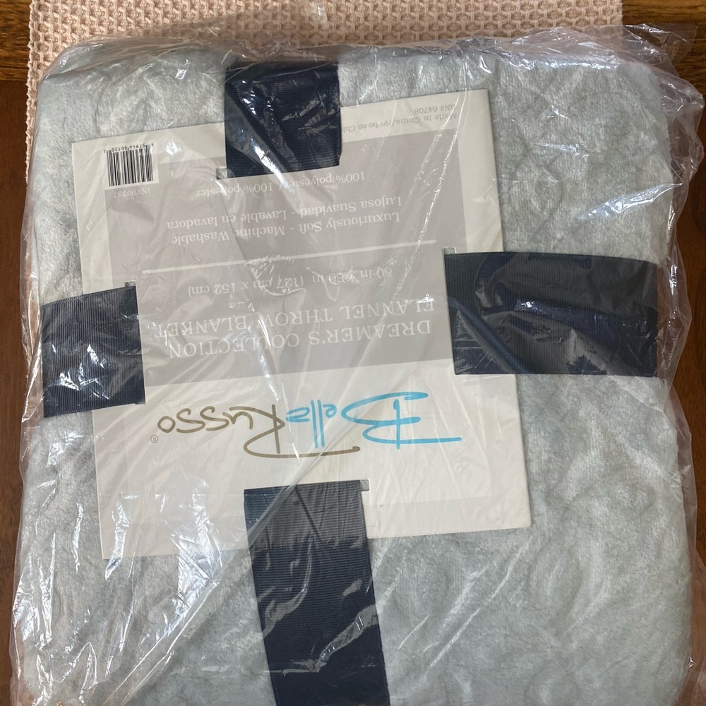 Bella Russo’s Dreamers Collection Blanket